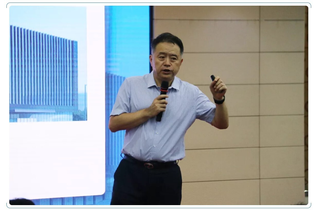 青春洋溢！胜游亚洲2021届“菁英”训练营—骄阳班暨校招新员工培训圆满收官(图2)