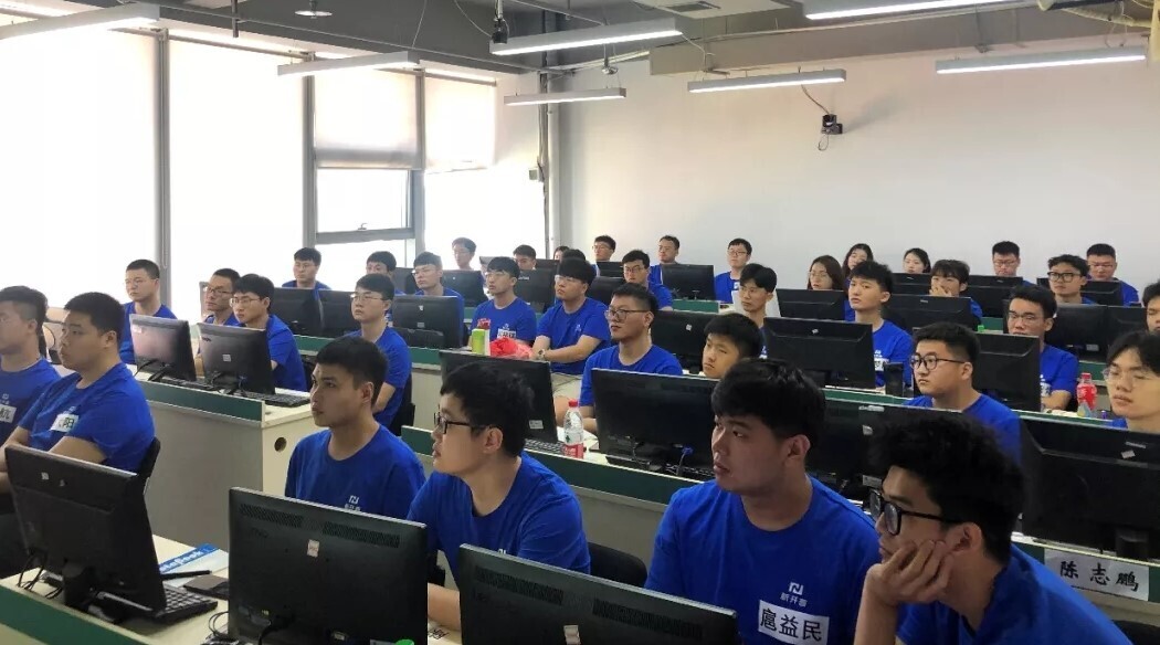 青春洋溢！胜游亚洲2021届“菁英”训练营—骄阳班暨校招新员工培训圆满收官(图5)